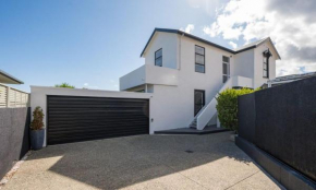 Guest House on Grove - short walk to Nelson city centre